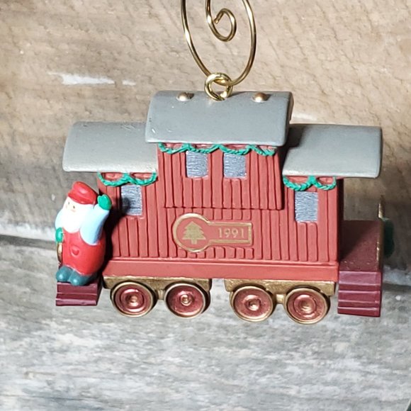 1991 Claus & Co R.R. Caboose - Handcrafted Hallmark Keepsake Ornament - Picture 2 of 7